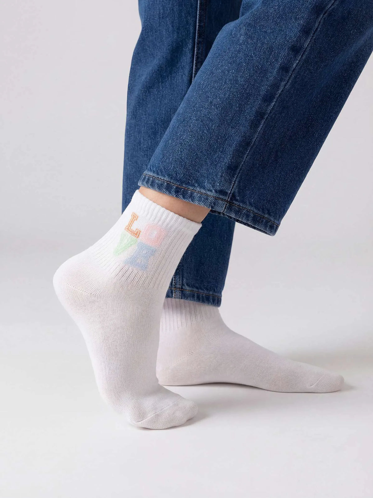 white/white