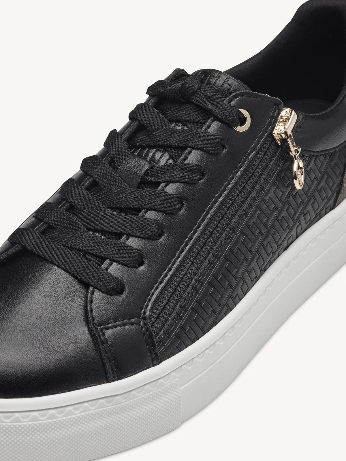BLACK/GOLD