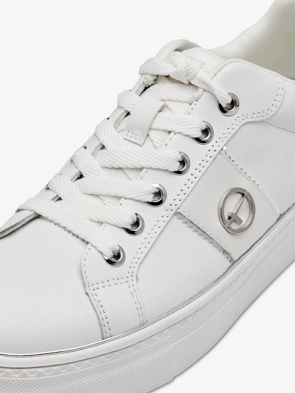 WHITE/SILVER