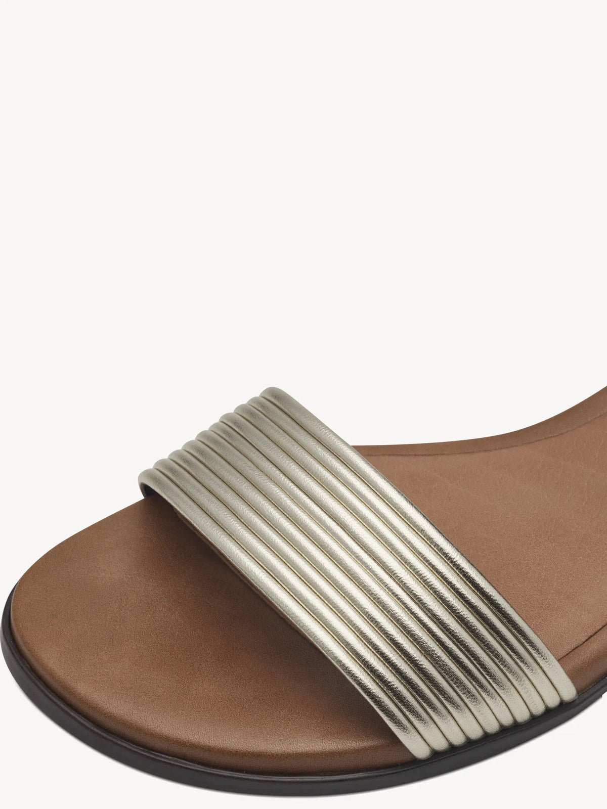 BLACK COMB