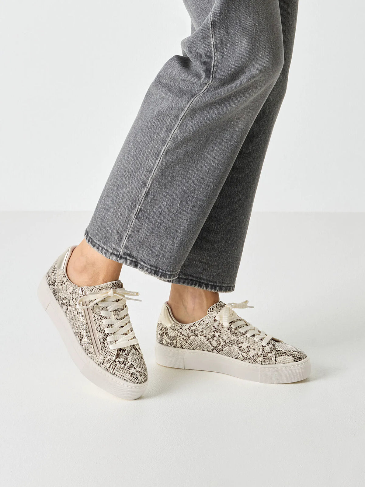 BEIGE SNAKE