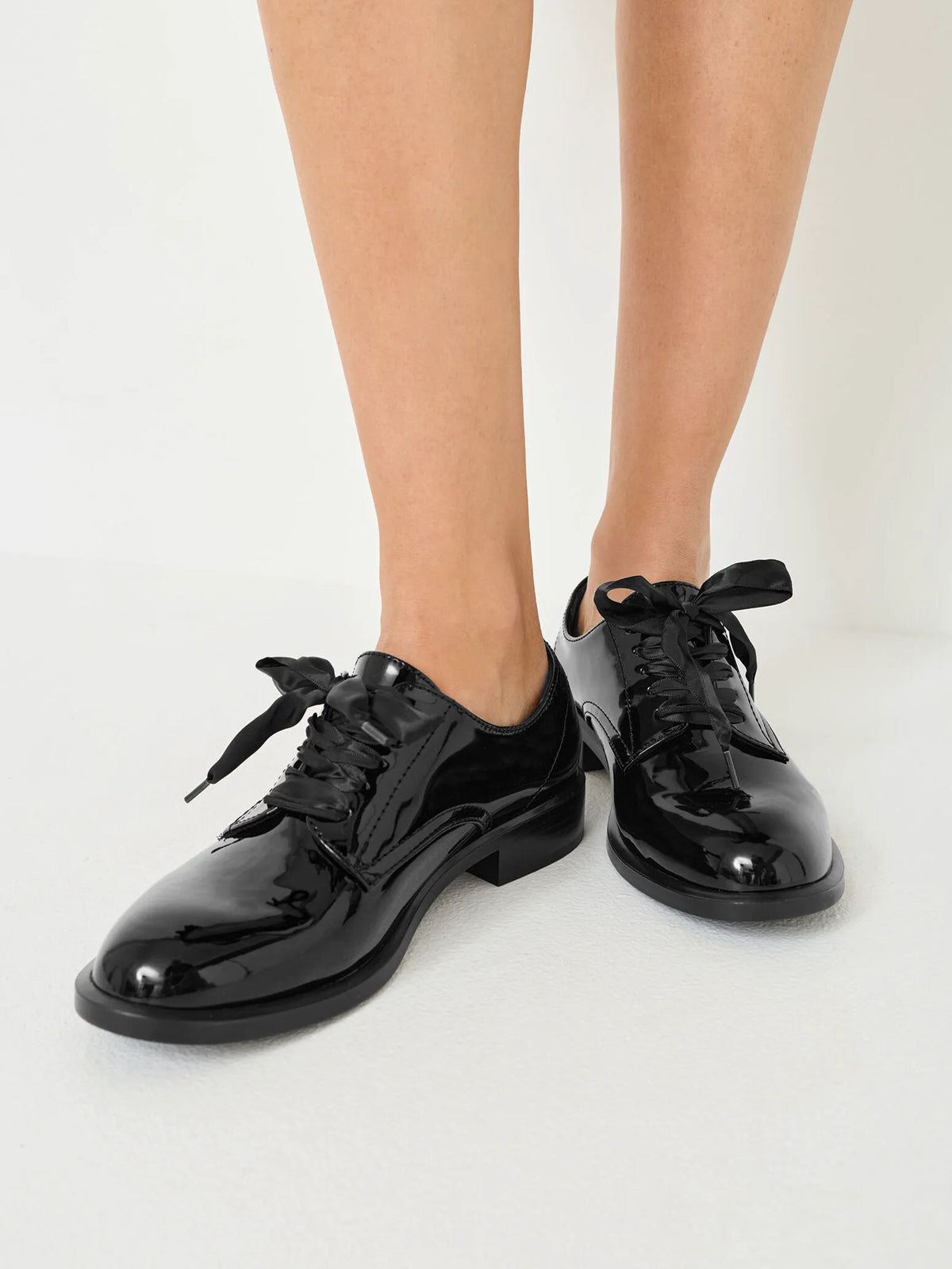 BLK PATENT UNI