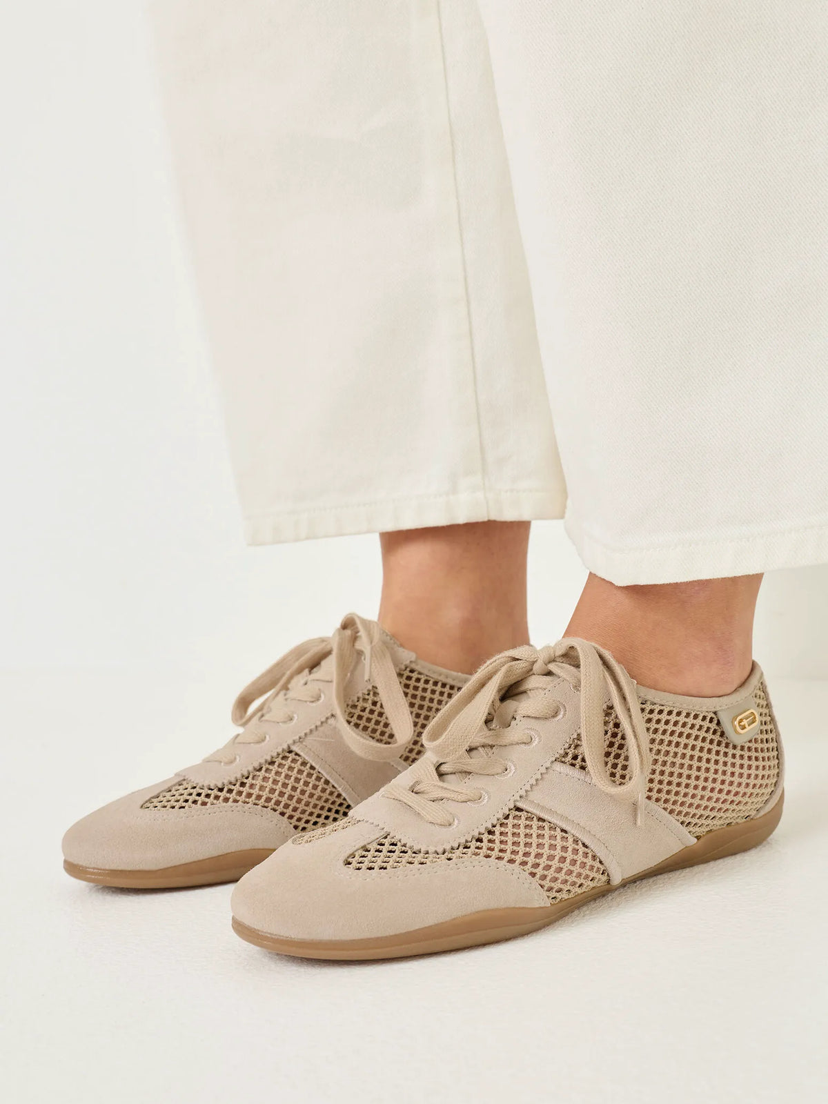 beige