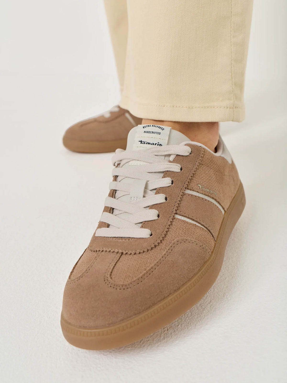 TAUPE