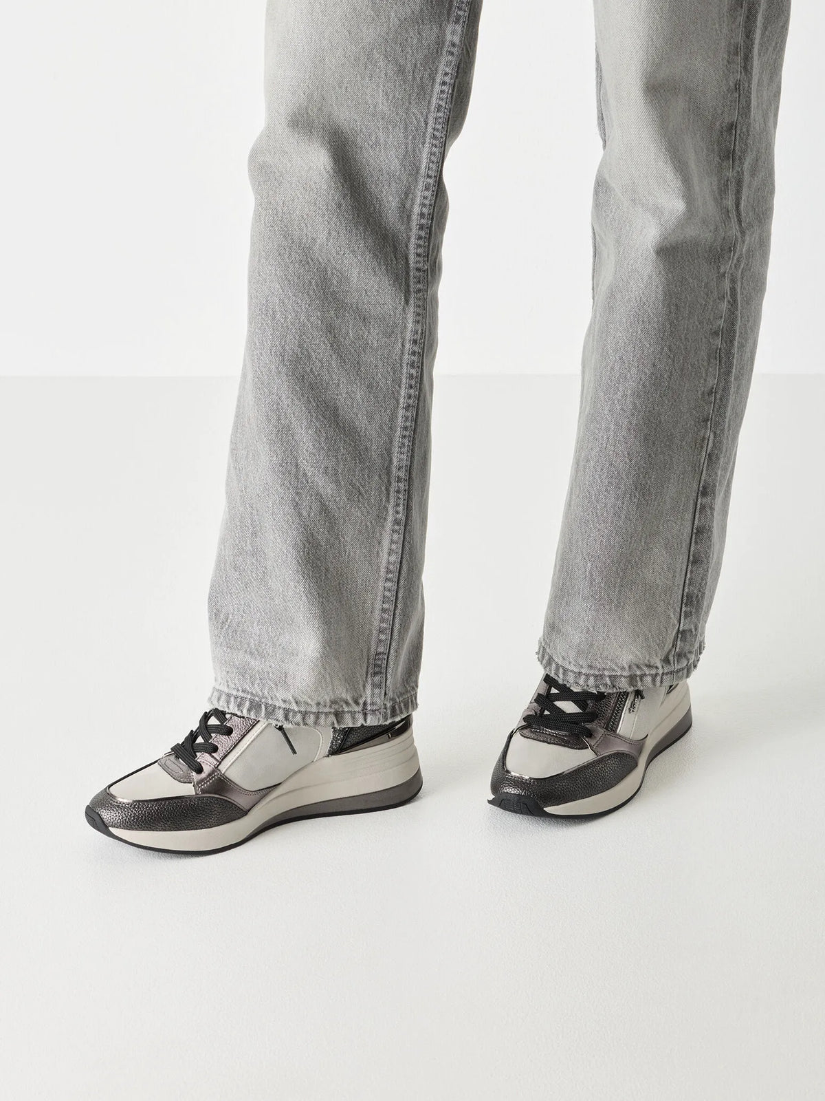 DARK GREY COMB