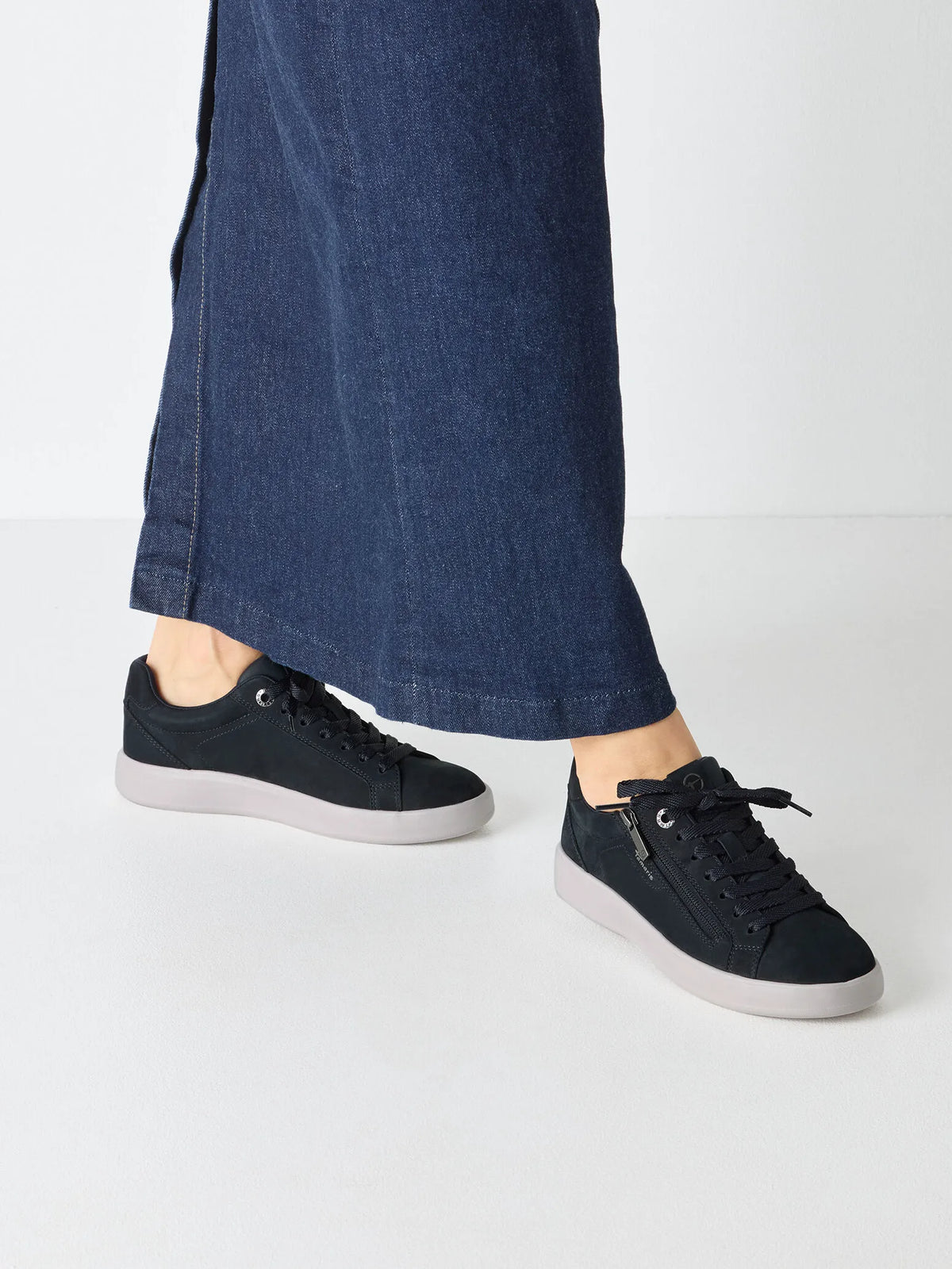 NAVY NUBUC
