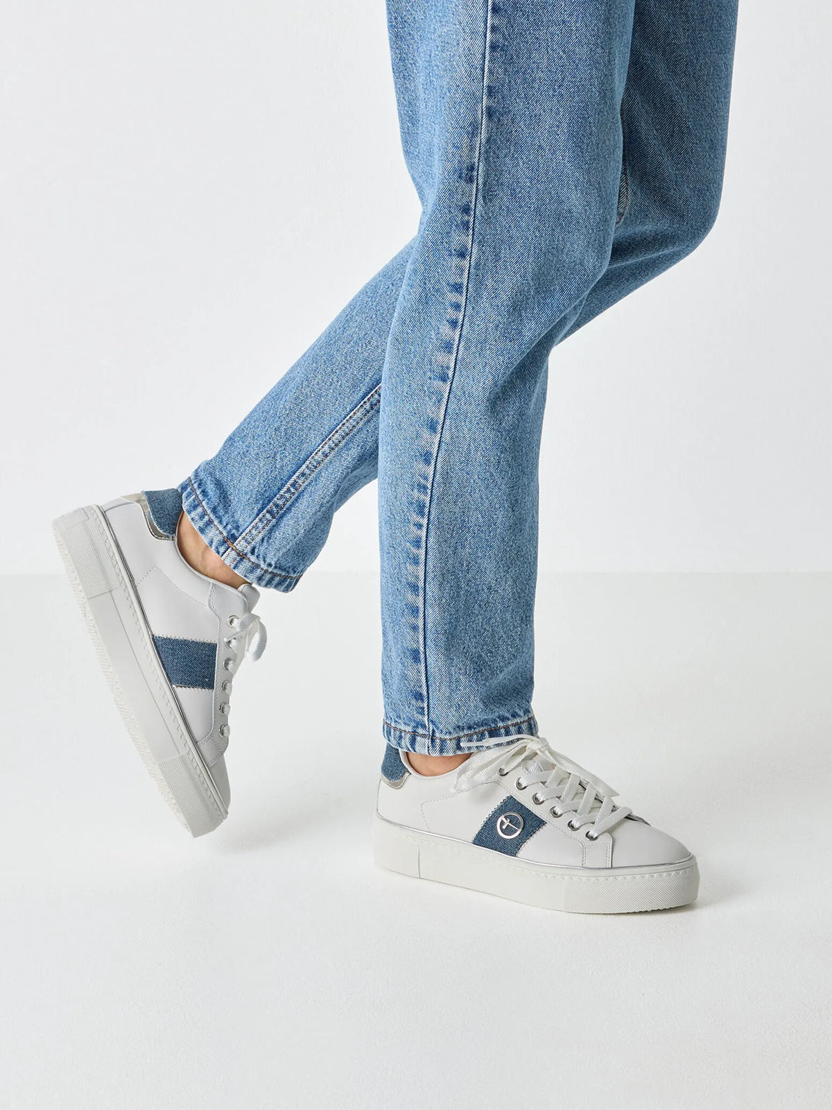 WHITE/DENIM