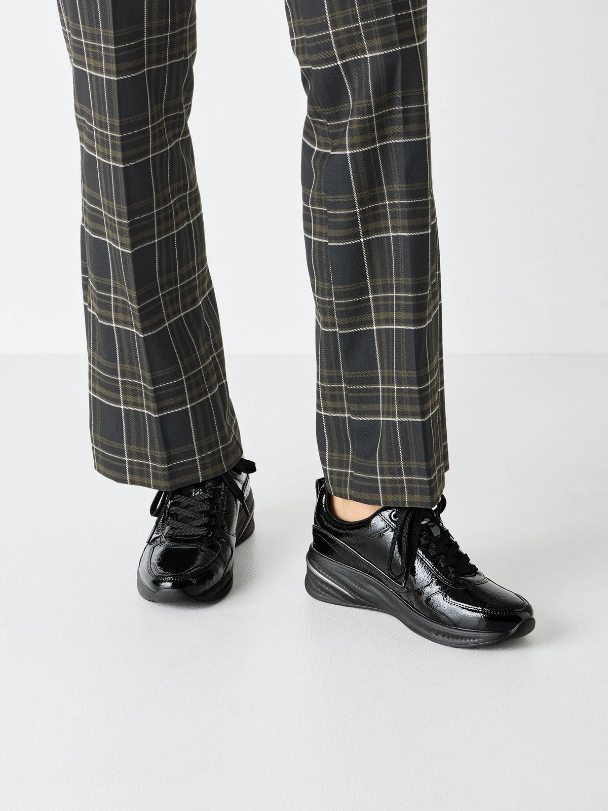 BLACK PATENT
