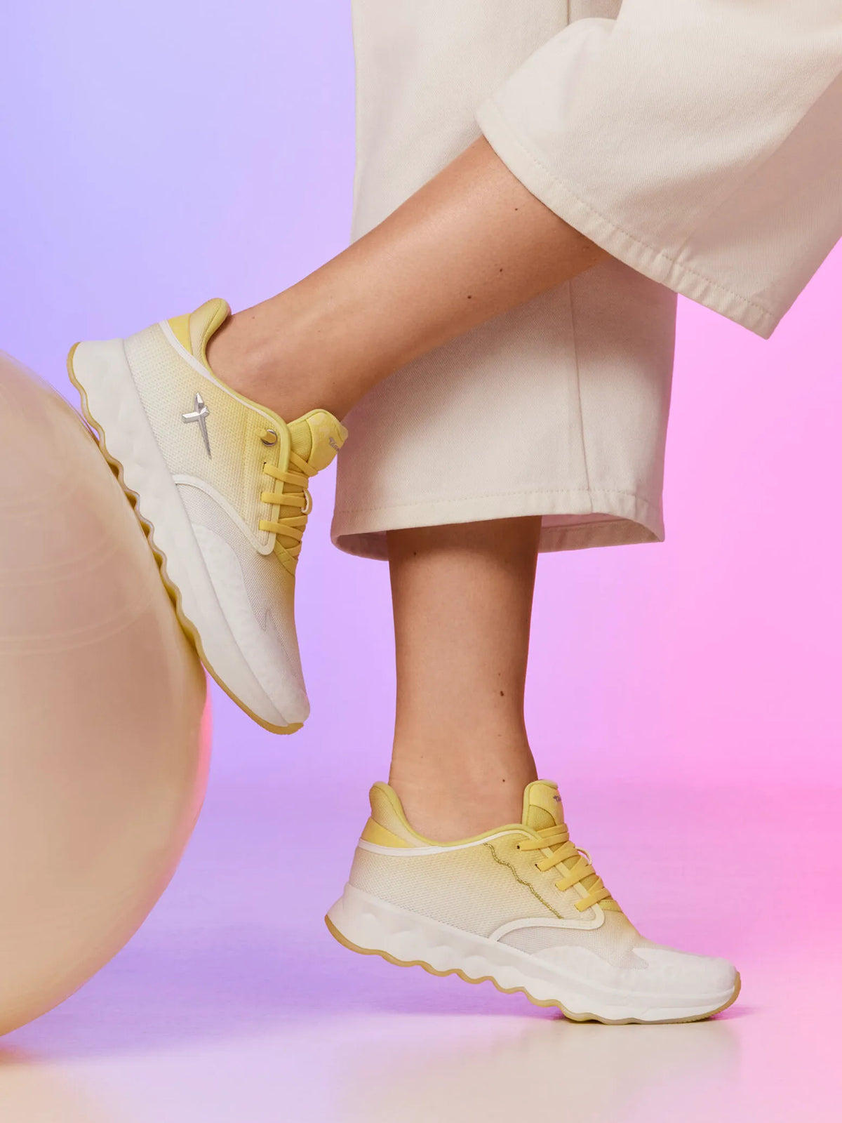 YELLOW COMB