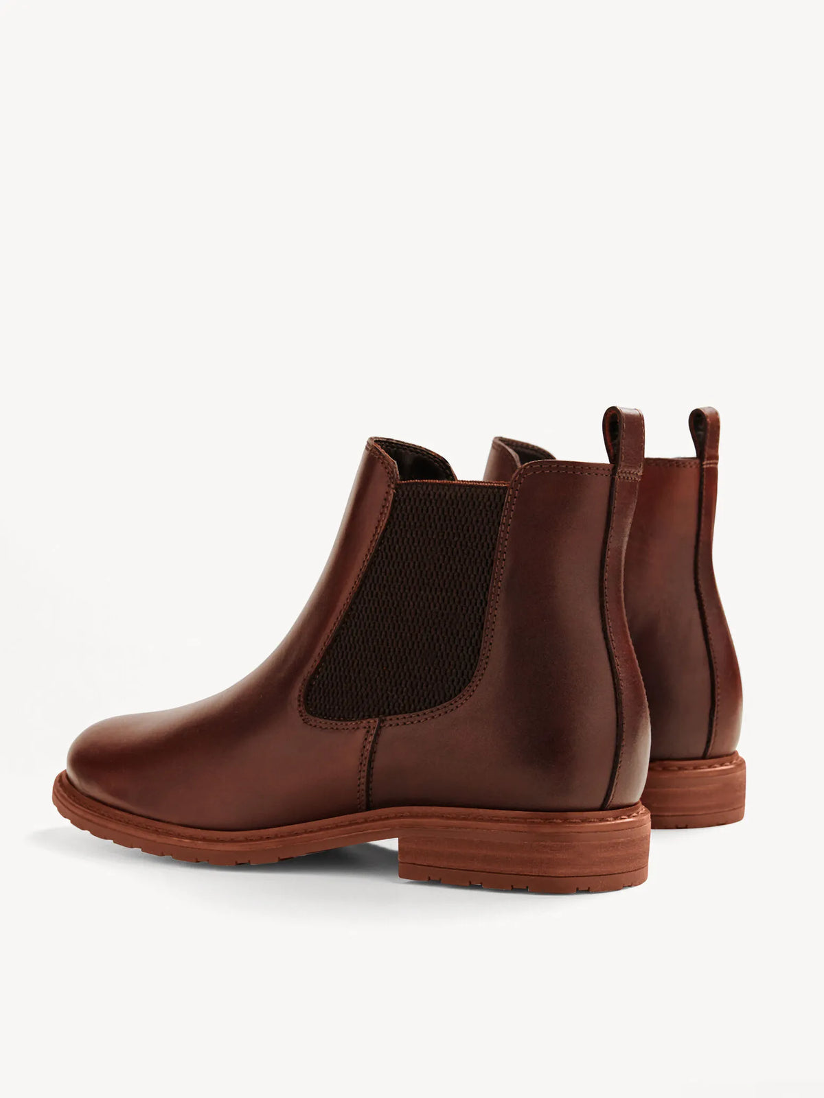 MUSCAT LEATHER