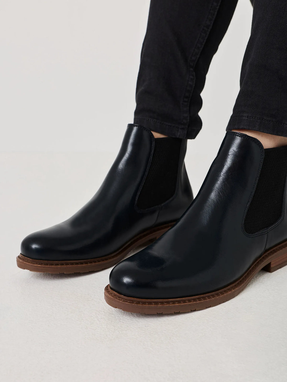 NAVY LEATHER