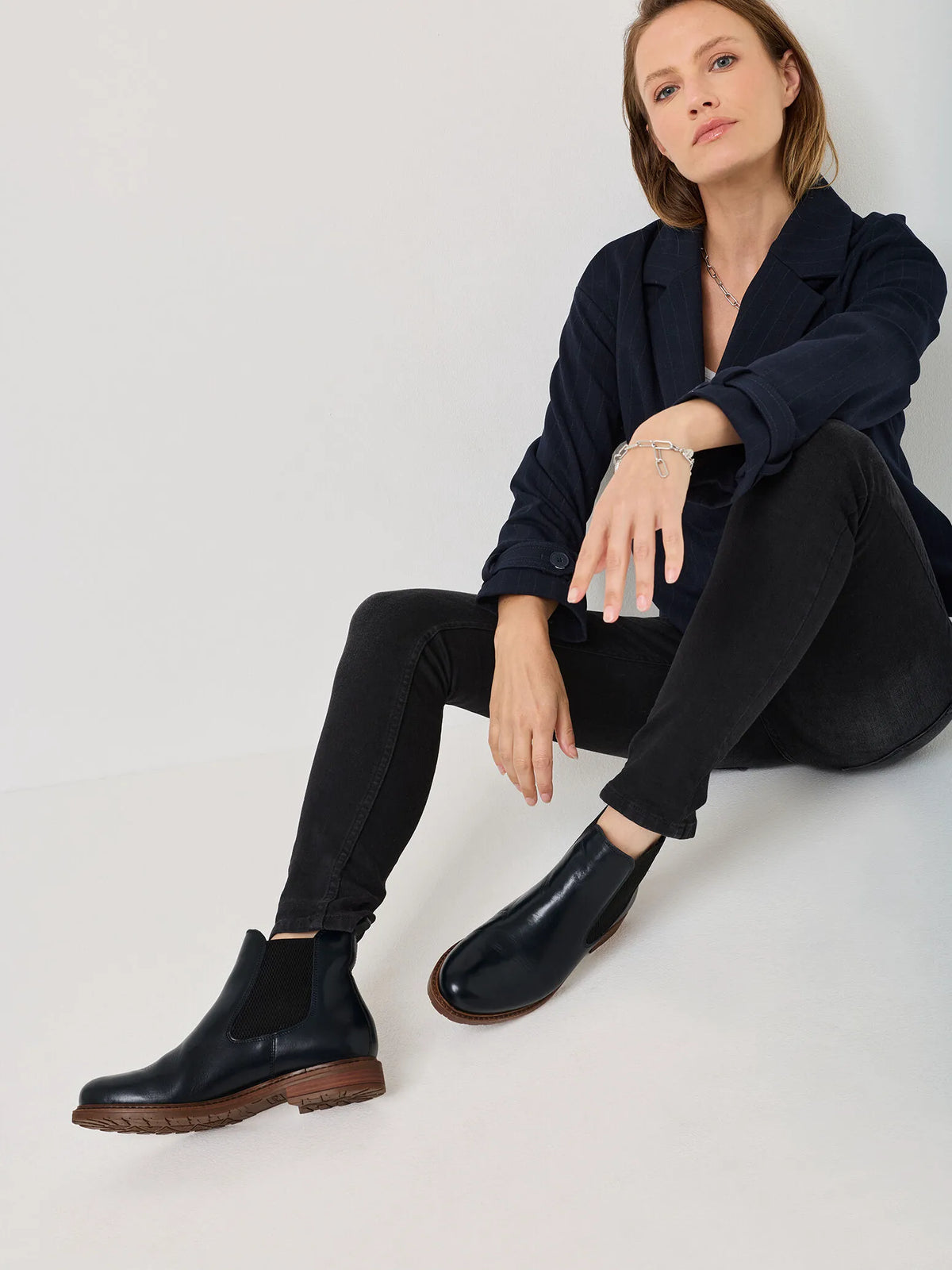 NAVY LEATHER