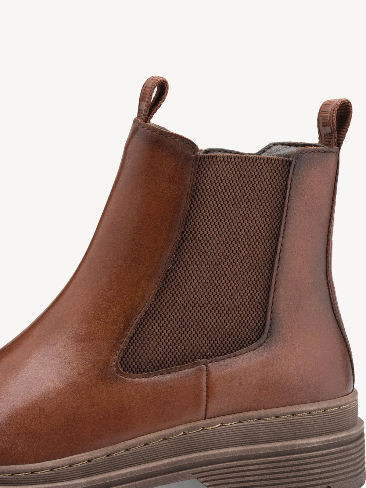 MUSCAT LEATHER