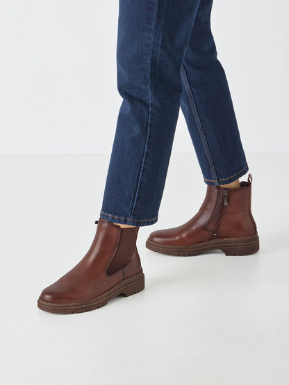 MUSCAT LEATHER
