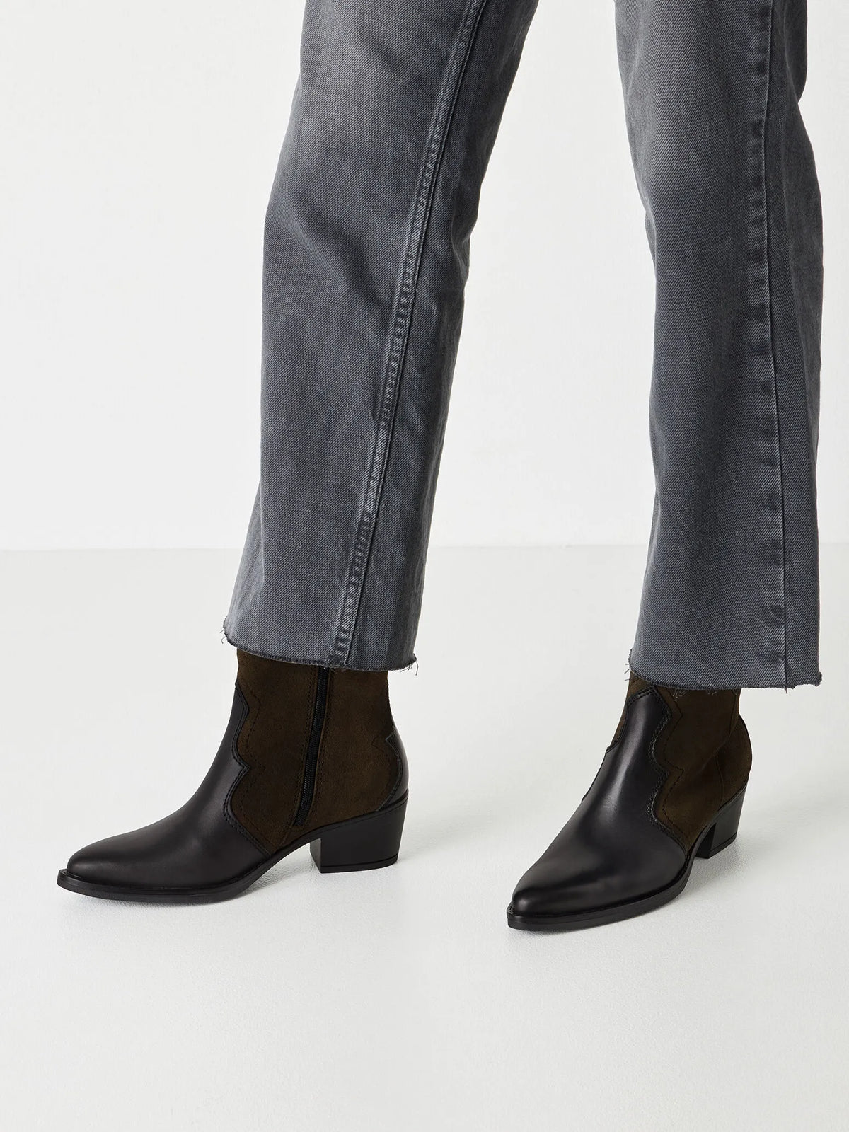 BLK LEA./OLIVE
