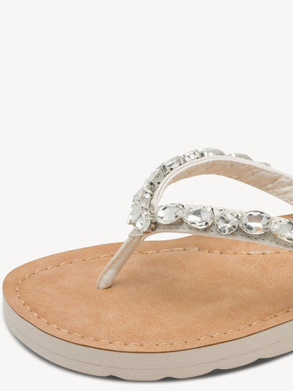IVORY GLAM