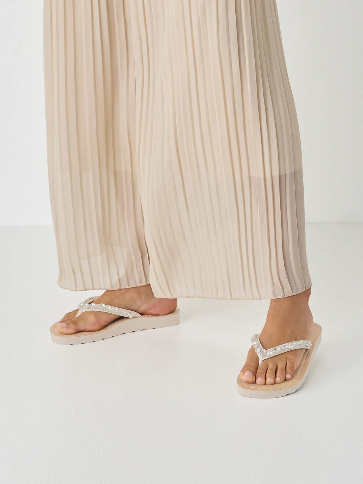 IVORY GLAM