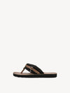 BLACK/MUSCAT