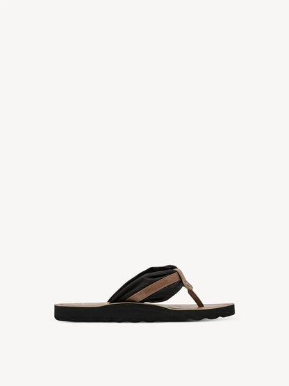 BLACK/MUSCAT