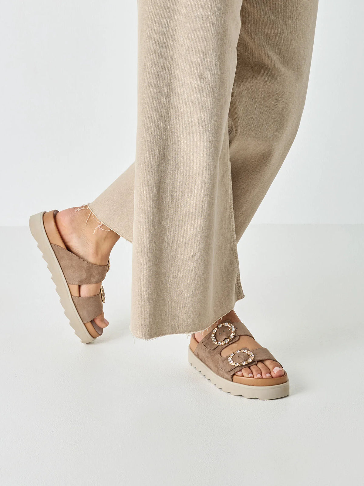 TAUPE SUEDE
