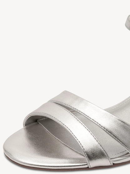 PLATINUM