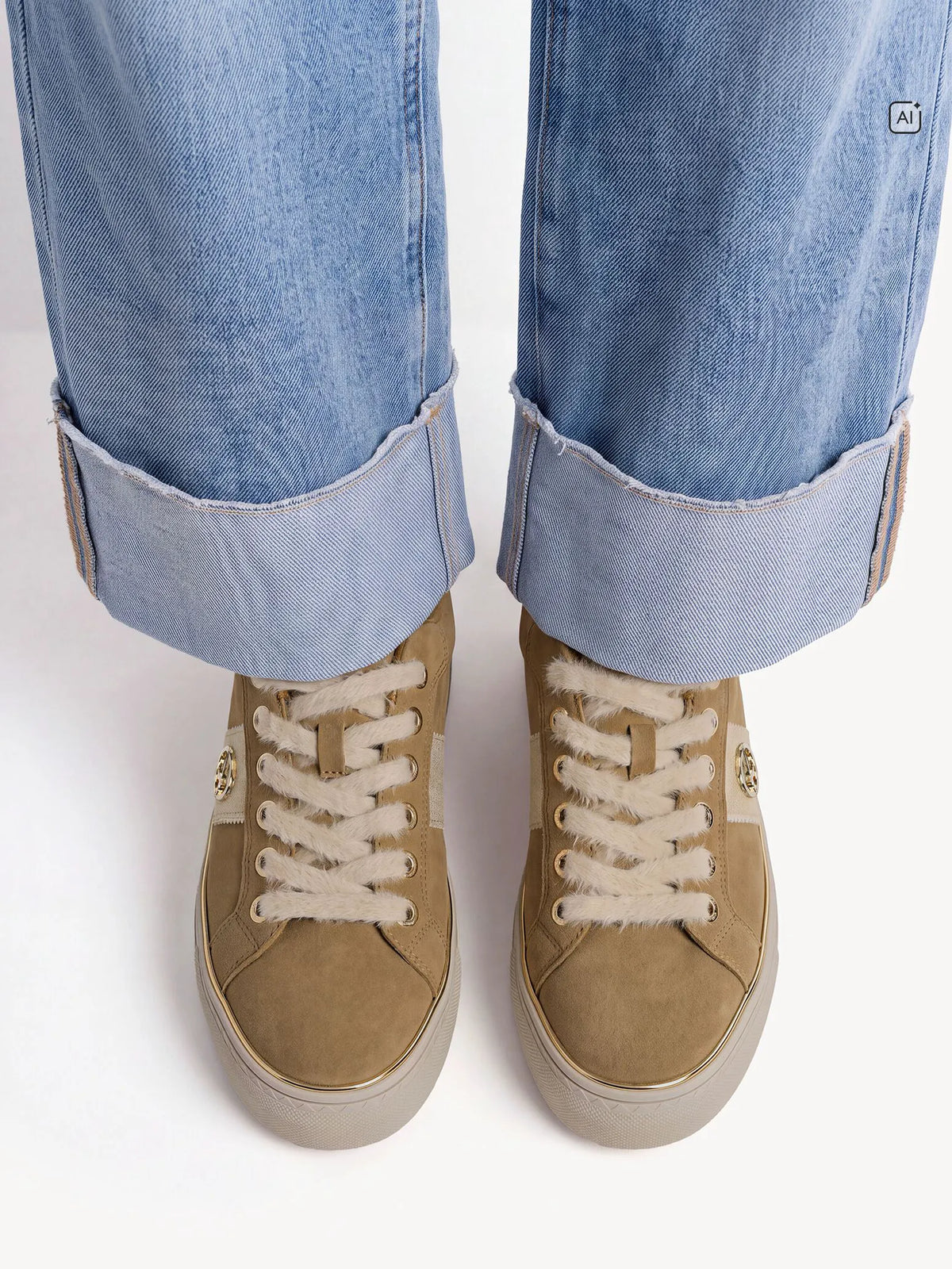 CAMEL SUEDE