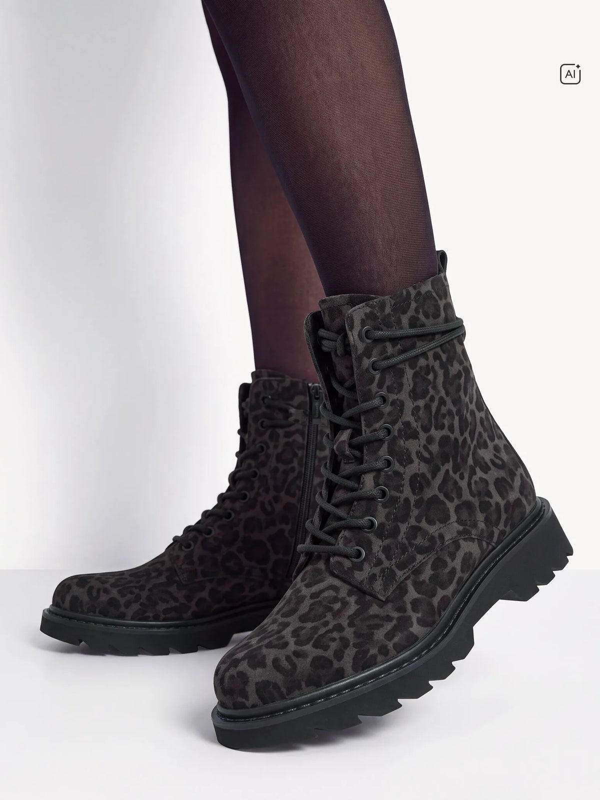 GREY LEOPARD