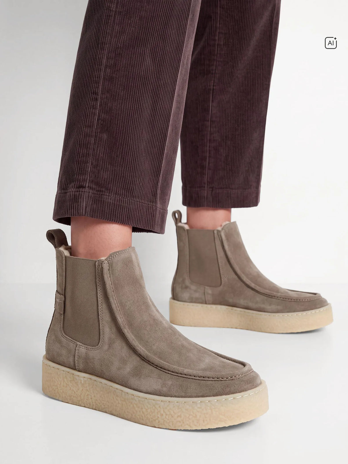 TAUPE