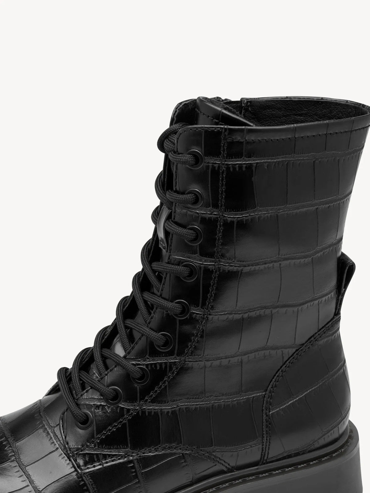 BLACK CROCO