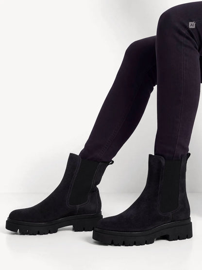 NAVY SUEDE