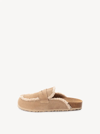 TAUPE