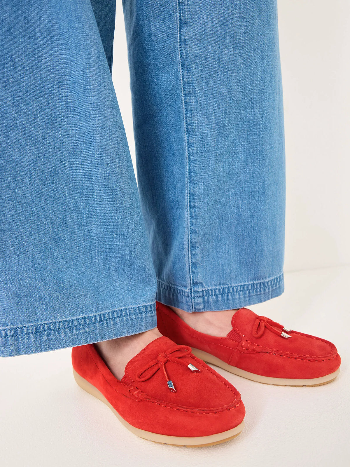 RED SUEDE