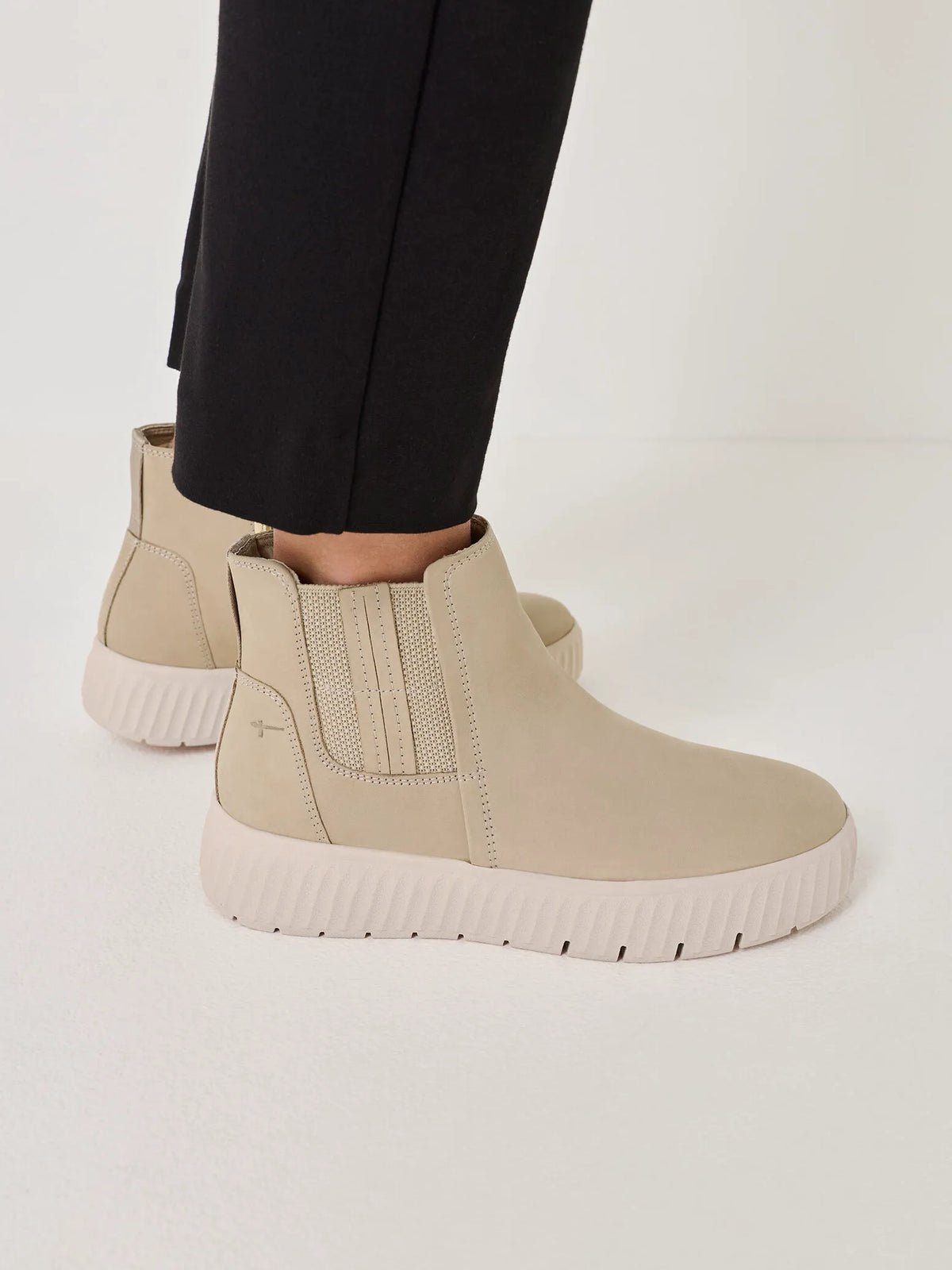 beige