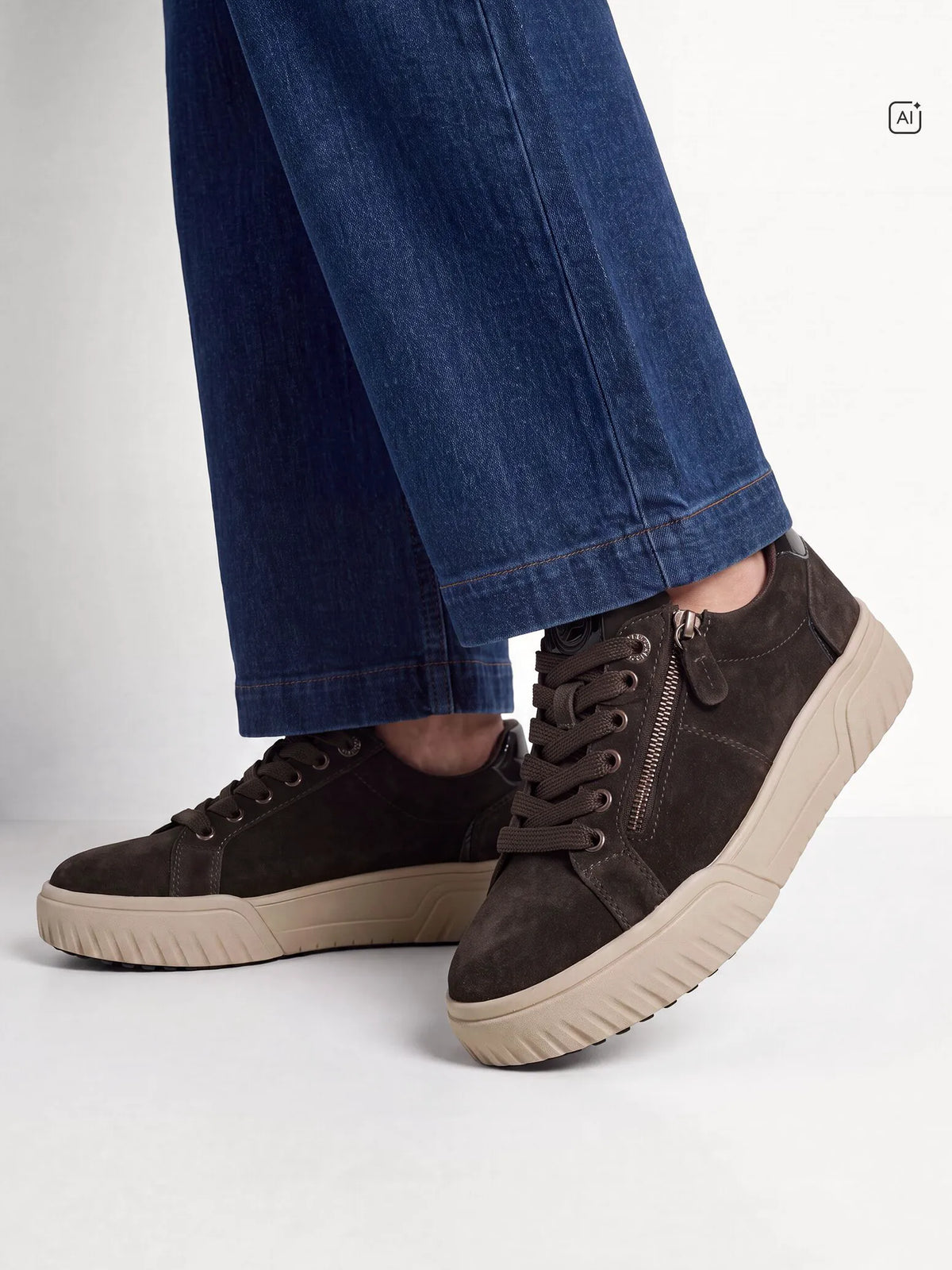 MOCCA SUEDE