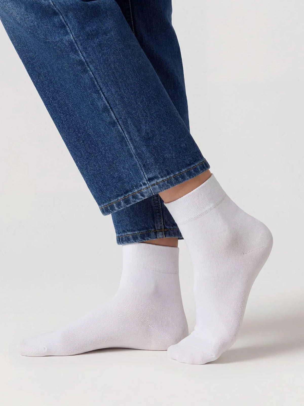 white/white